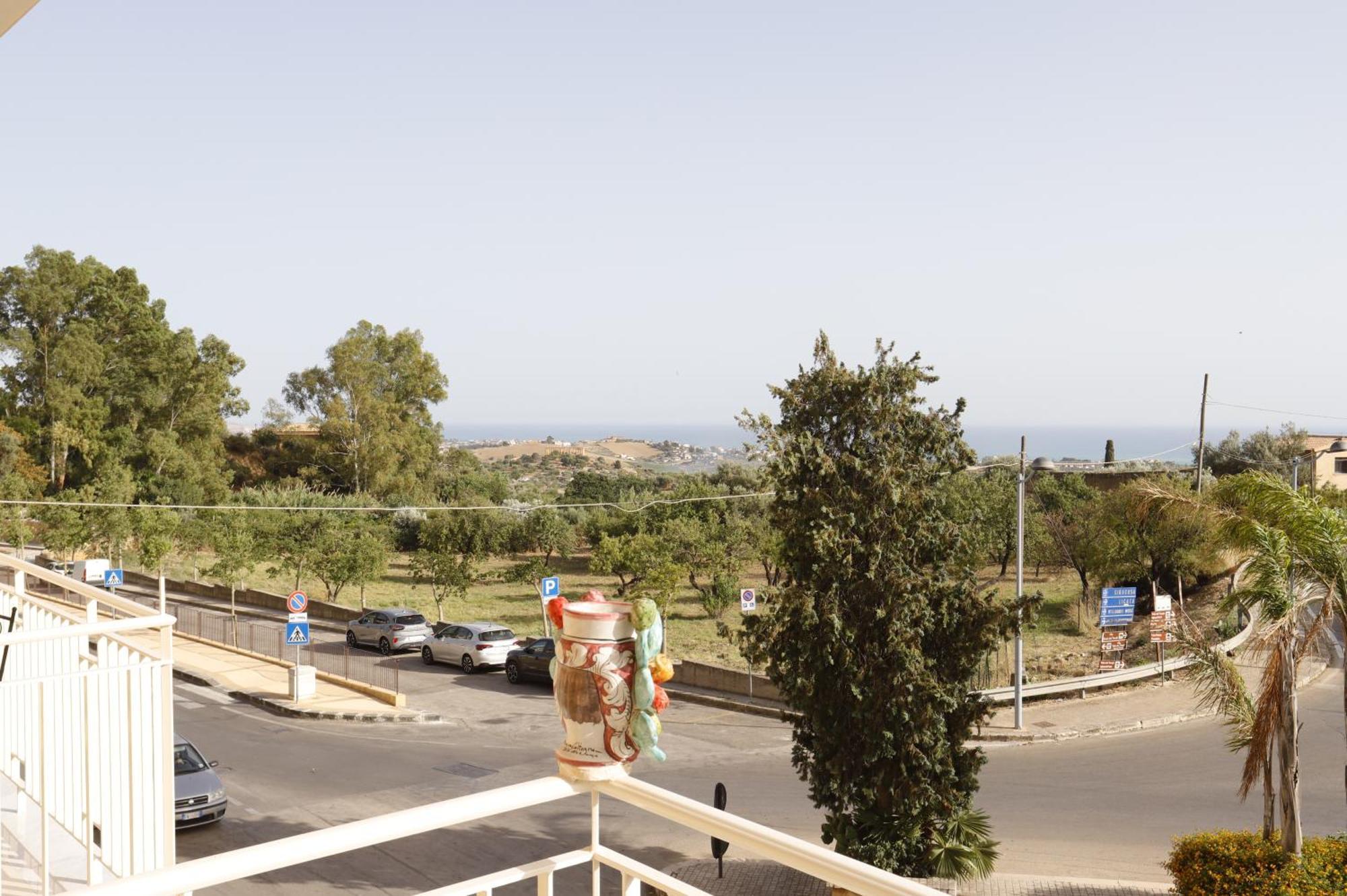 B&B Il Giardino Dei Templi อากริเจนโต ภายนอก รูปภาพ